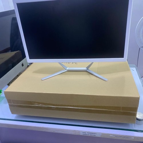 All in one 8th gen
Corei3